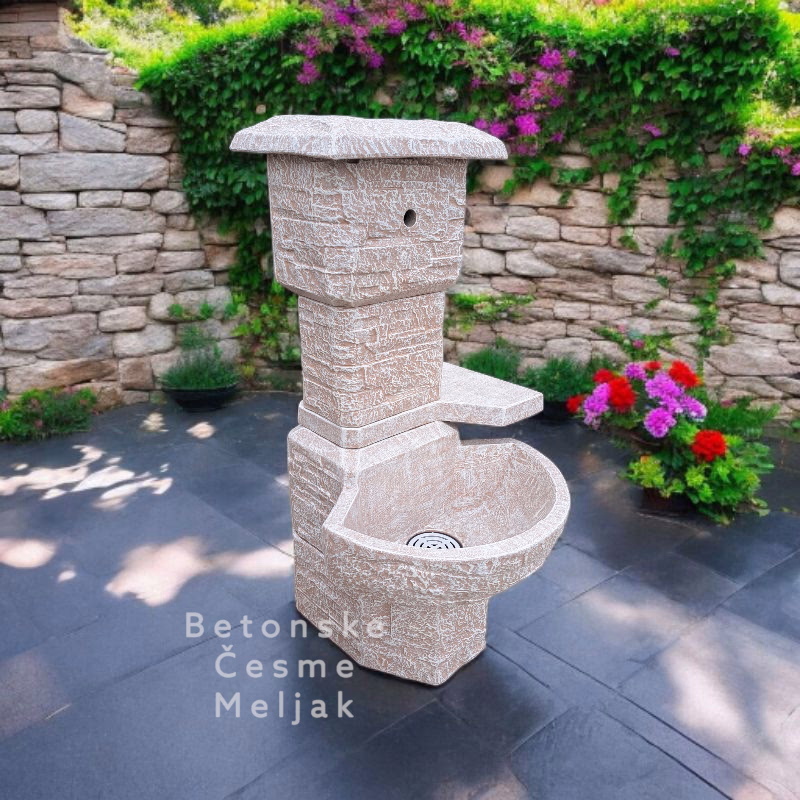 Betonska cesma Studenica bež